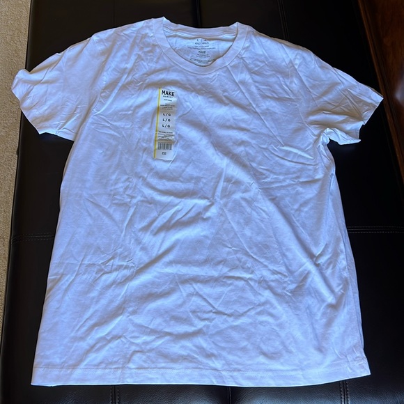 Make Market Tops - T-Shirt - White Large Crew Neck New With Tags 💯 Cotton Unisex Short Sleeves
